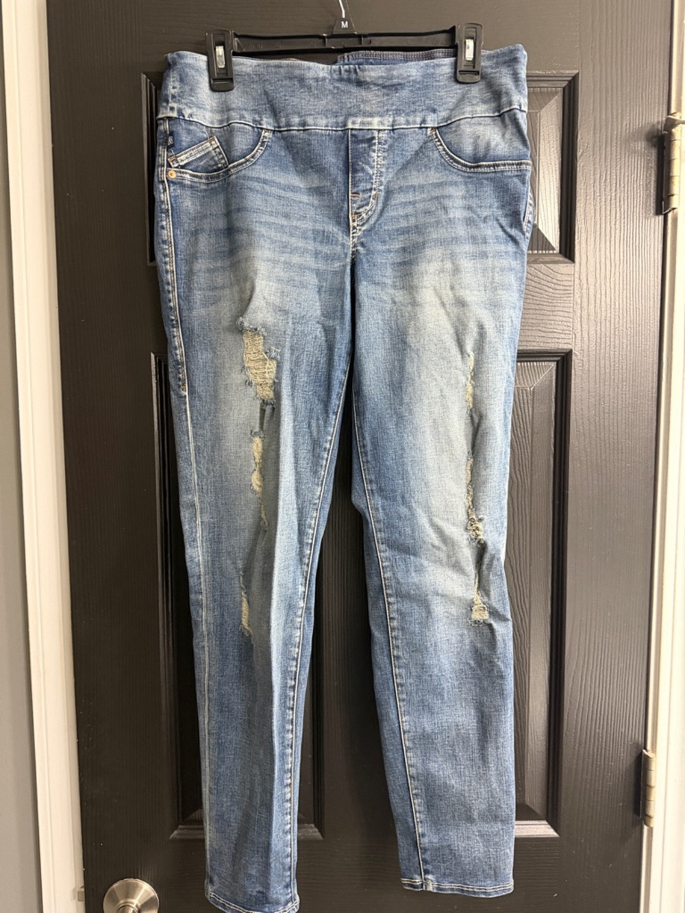 Rock & Republic Light Blue Distressed Skinny Jeans